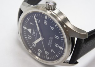 IWC マーク15 修理後・よこから。すこーしだけあった傷がなくなってます