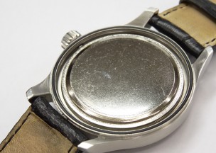 IWC マーク12 修理前、帯磁内蓋