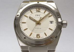 IWC インヂュニアオートマチック 正面から