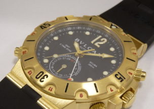 ブルガリ スクーバGMT ななめから
