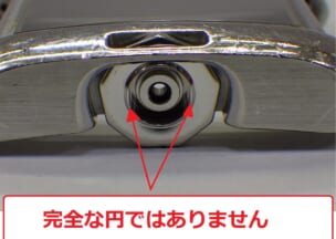 カルティエ タンク アングレーズ カバーの内側は完全な円ではありません