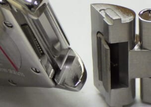 カルティエ ロードスター ブレスレットを外したところです