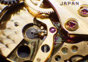 セイコー クレドール アンクルには段差があります。