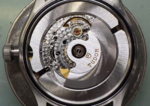 チューダー ヘリテージレンジャー ムーブメントはCal.2824-2を搭載しています。