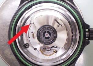 ジン 856.S.SG 搭載しているムーブメントはETA Cal.2893-2です。
