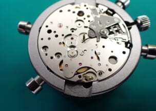 IWC ポルトギーゼ・クロノグラフ (画像2) 文字盤を外している状態のムーブメント