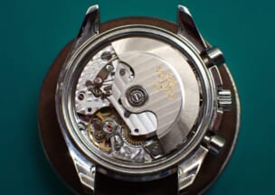 オメガ スピードマスター　トリプルカレンダー 搭載ムーブメントオメガのCal.3606。数多くのメーカーが採用してきた傑作と名高いCal.7750がベースで、機能を追加したCal.7751です。